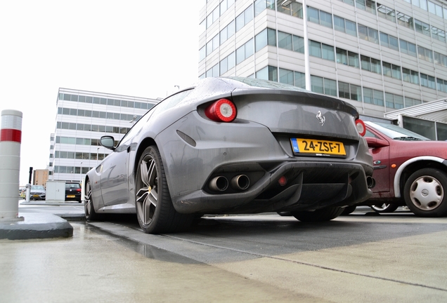 Ferrari FF