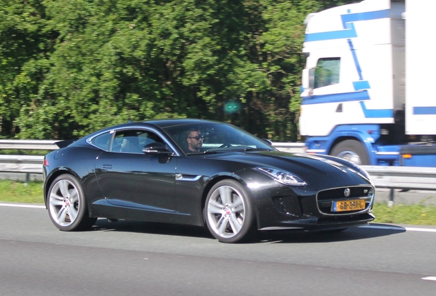 Jaguar F-TYPE S Coupé