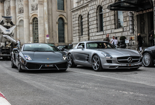 Mercedes-Benz SLS AMG