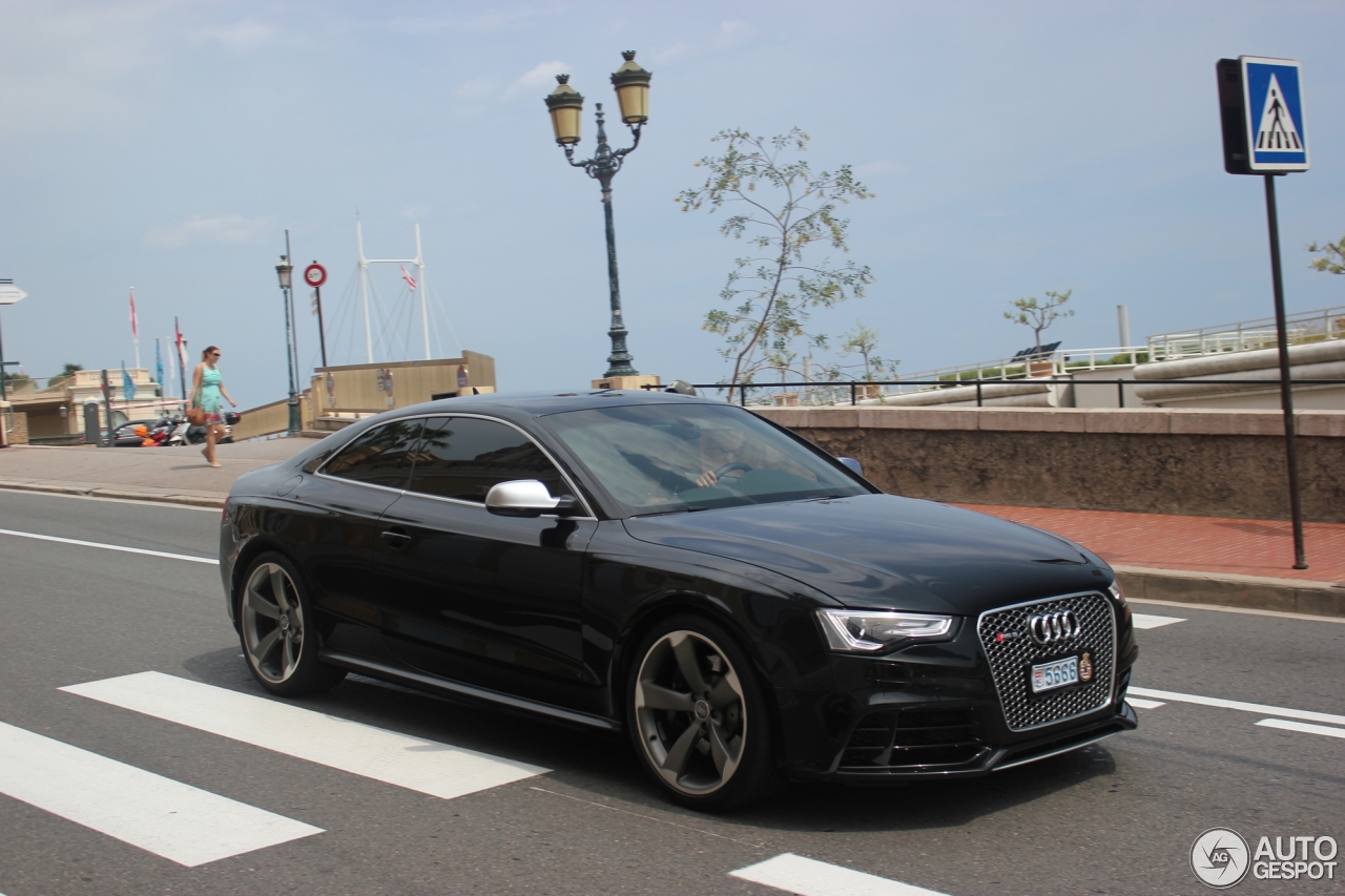 Audi RS5 B8 2012