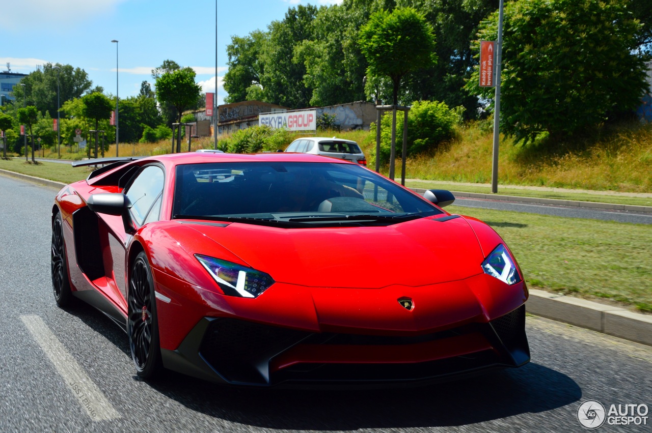 Lamborghini Aventador LP750-4 SuperVeloce