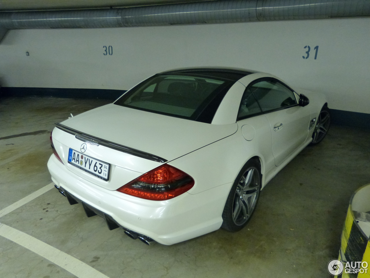 Mercedes-Benz SL 63 AMG