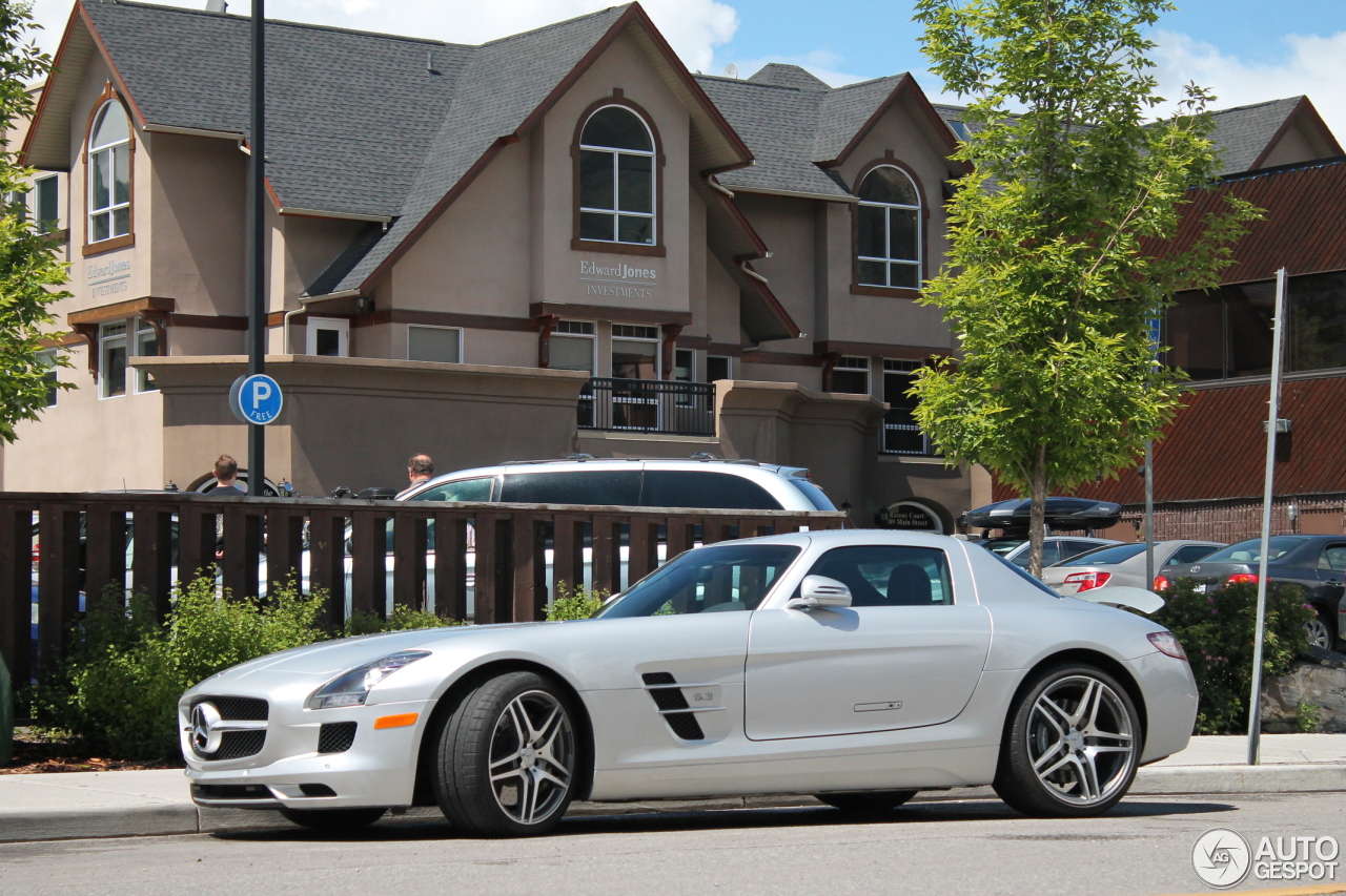 Mercedes-Benz SLS AMG