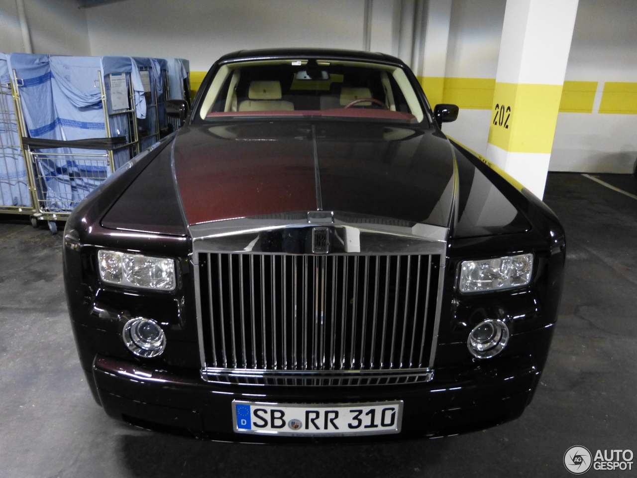 Rolls-Royce Phantom EWB