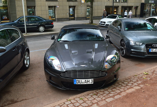 Aston Martin DBS Volante