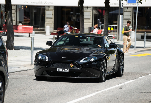 Aston Martin V12 Vantage S