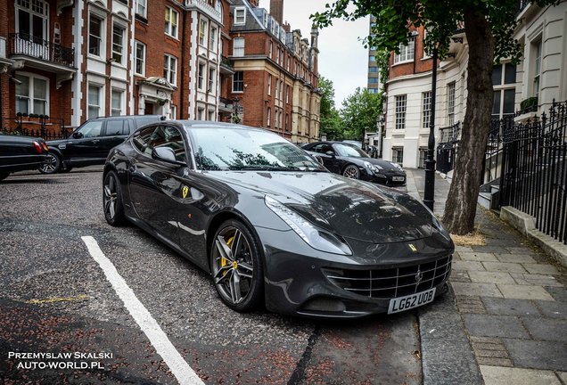 Ferrari FF