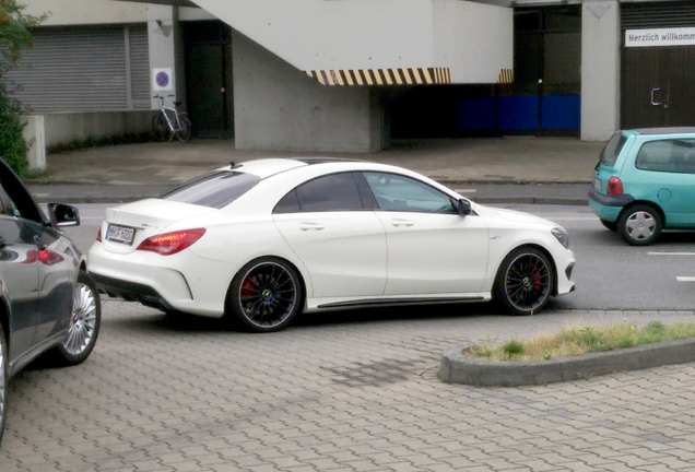 Mercedes-Benz CLA 45 AMG C117