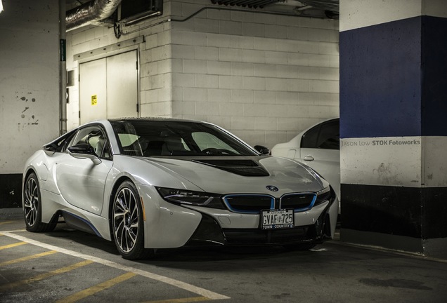 BMW i8