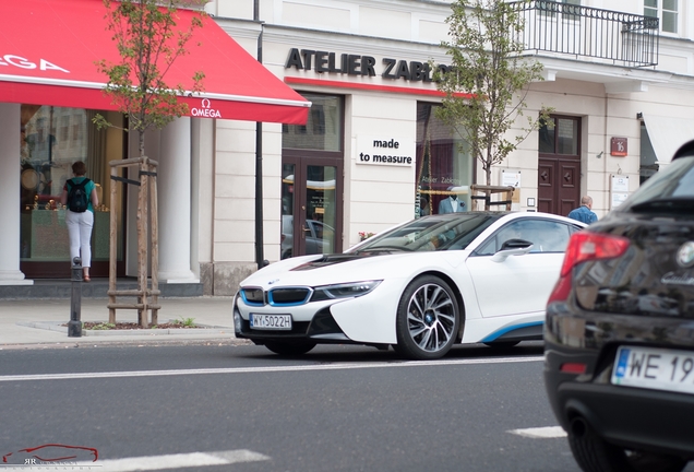 BMW i8