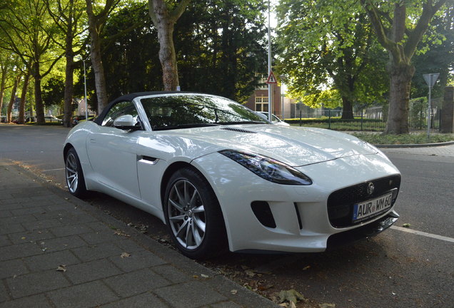 Jaguar F-TYPE S Convertible