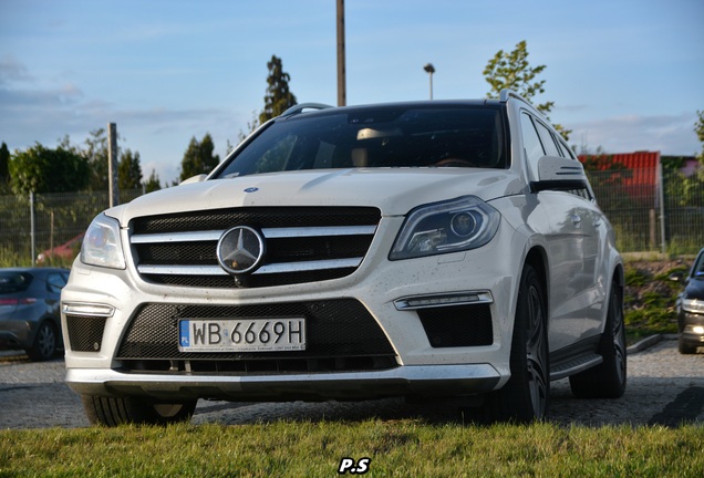 Mercedes-Benz GL 63 AMG X166