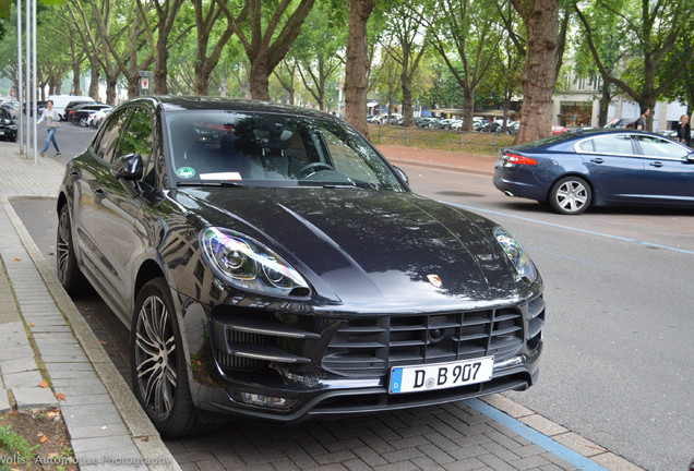 Porsche 95B Macan Turbo