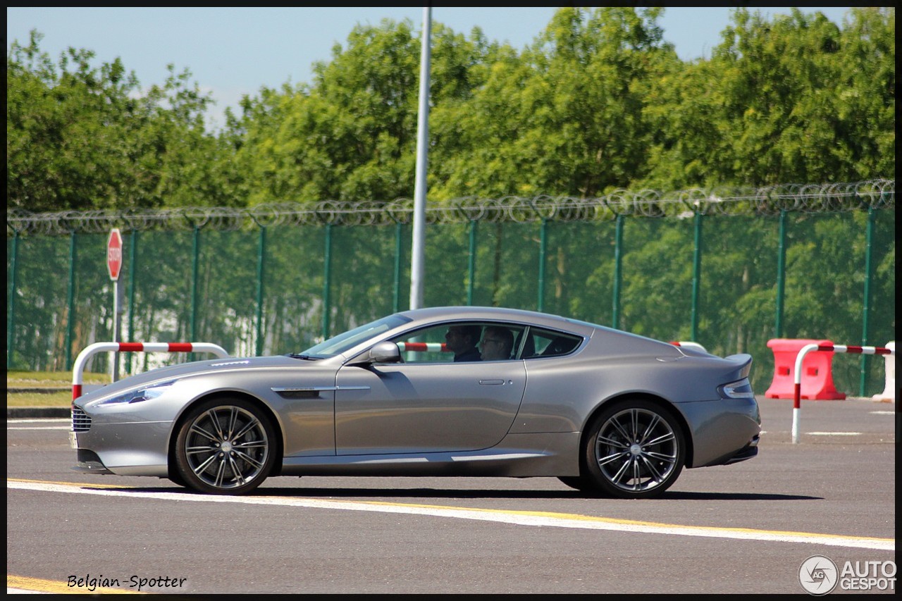 Aston Martin DB9 2013