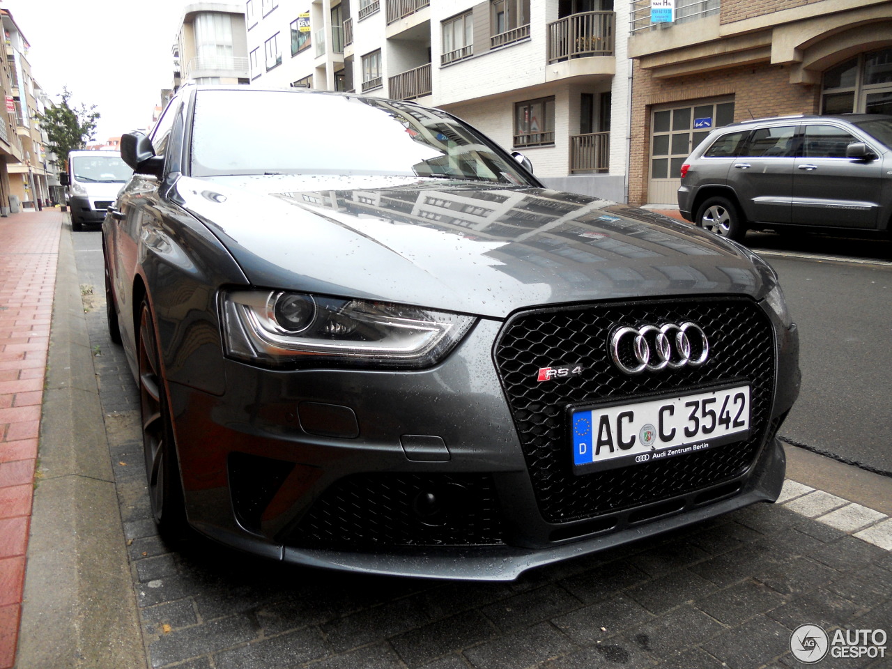 Audi RS4 Avant B8