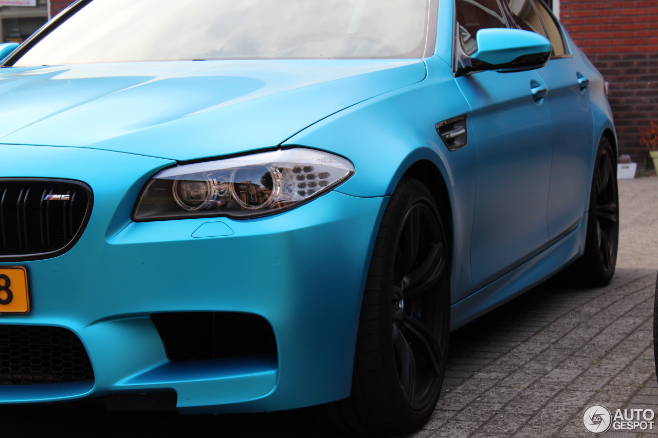 BMW M5 F10 2011