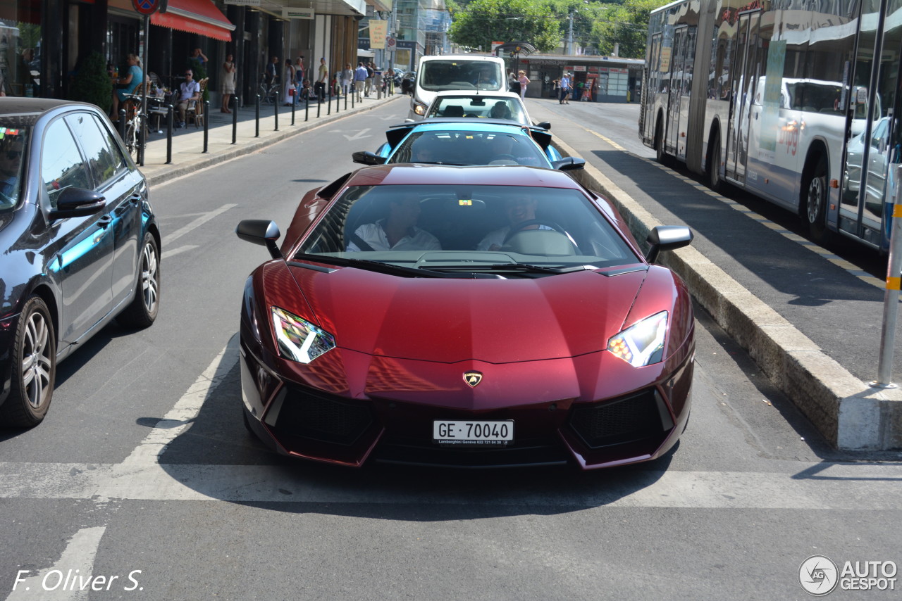 Lamborghini Aventador LP700-4