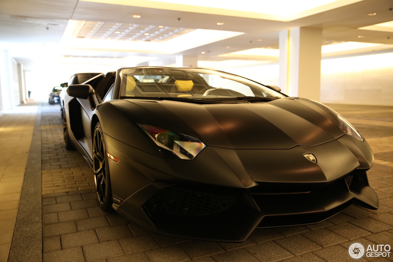 Lamborghini Aventador LP720-4 Roadster 50° Anniversario