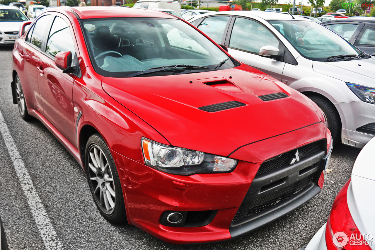 Mitsubishi Lancer Evolution X FQ-300 SST