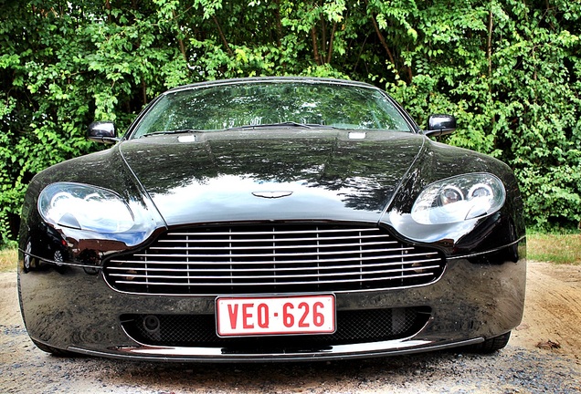 Aston Martin V8 Vantage Roadster