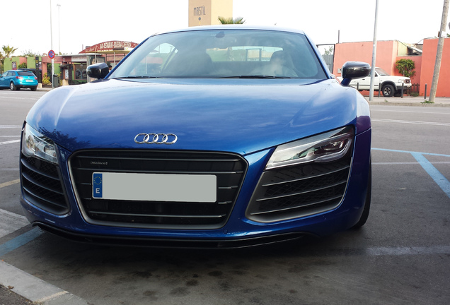 Audi R8 V10 Plus 2013