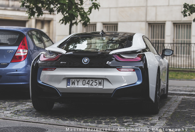 BMW i8