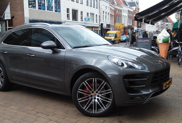 Porsche 95B Macan Turbo