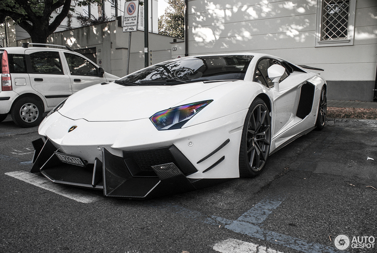 Lamborghini Aventador LP700-4 DMC Spezial Version