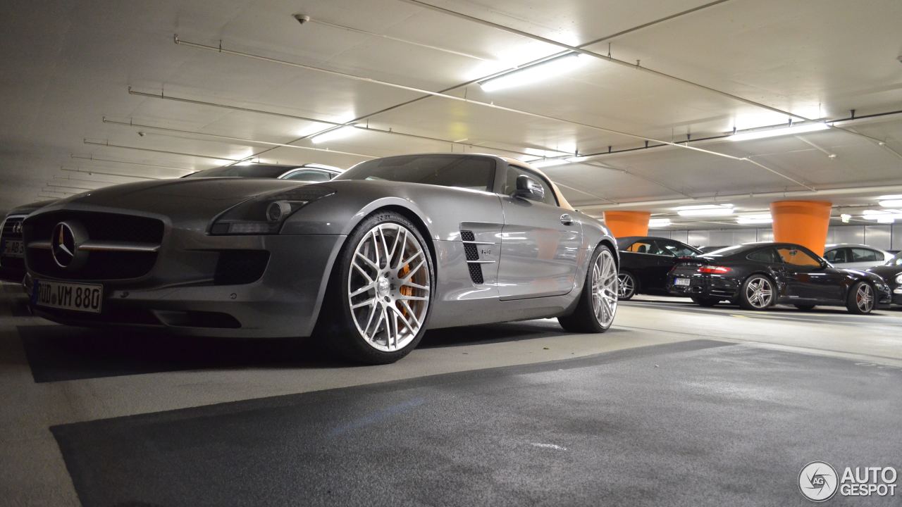 Mercedes-Benz SLS AMG Roadster