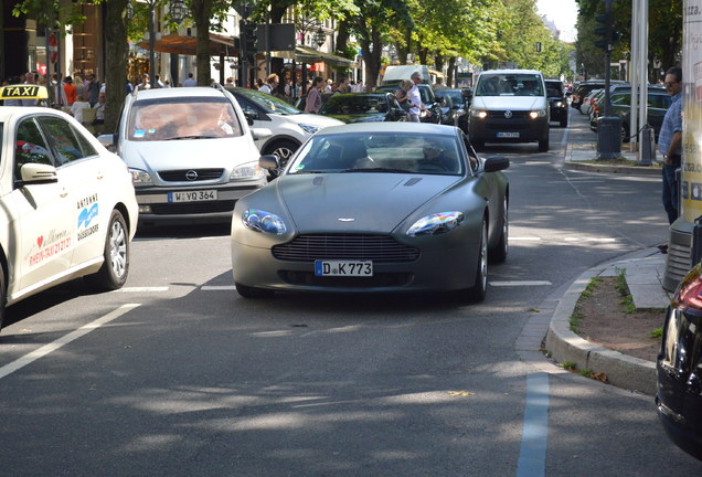 Aston Martin V8 Vantage