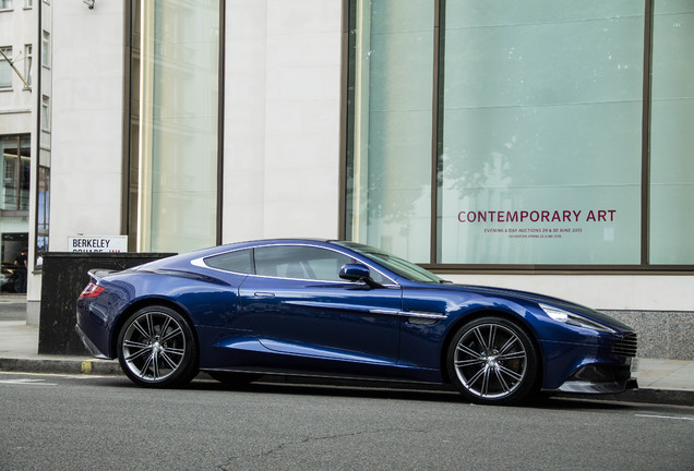 Aston Martin Vanquish 2013