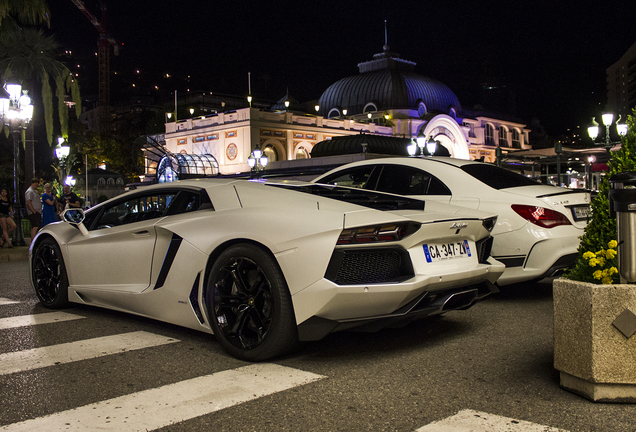 Lamborghini Aventador LP700-4