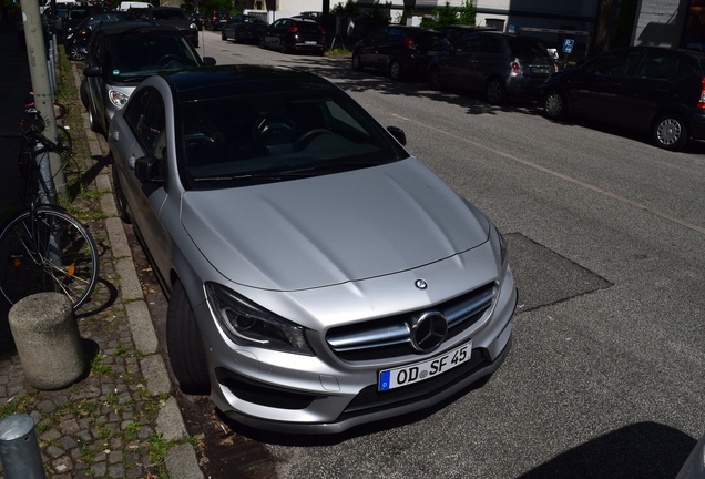 Mercedes-Benz CLA 45 AMG C117