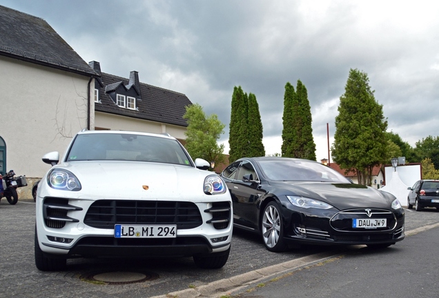 Porsche 95B Macan Turbo