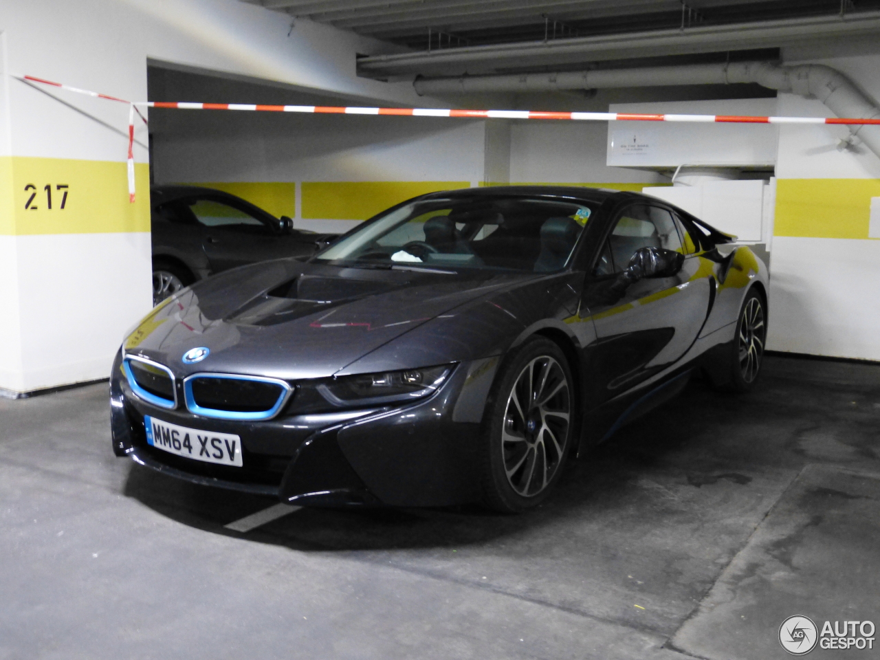 BMW i8