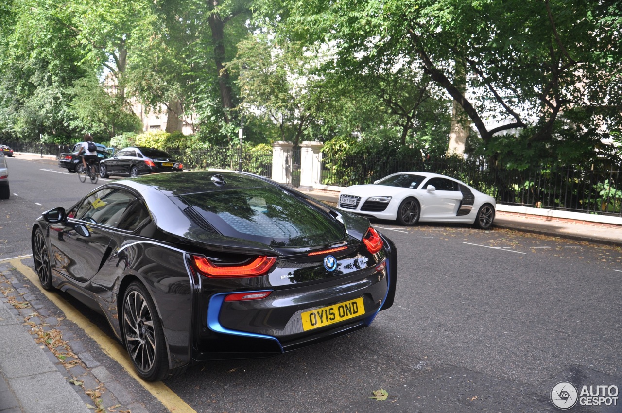 BMW i8