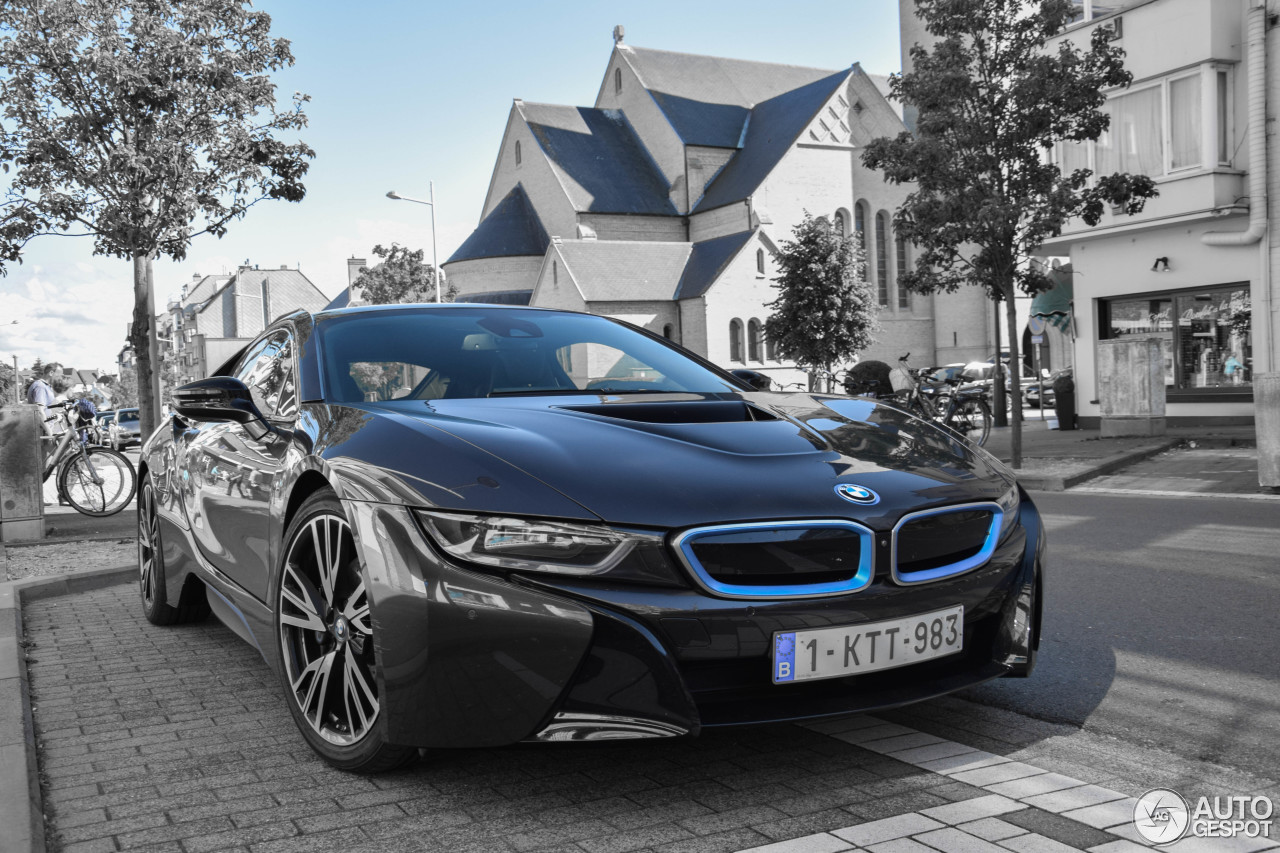 BMW i8