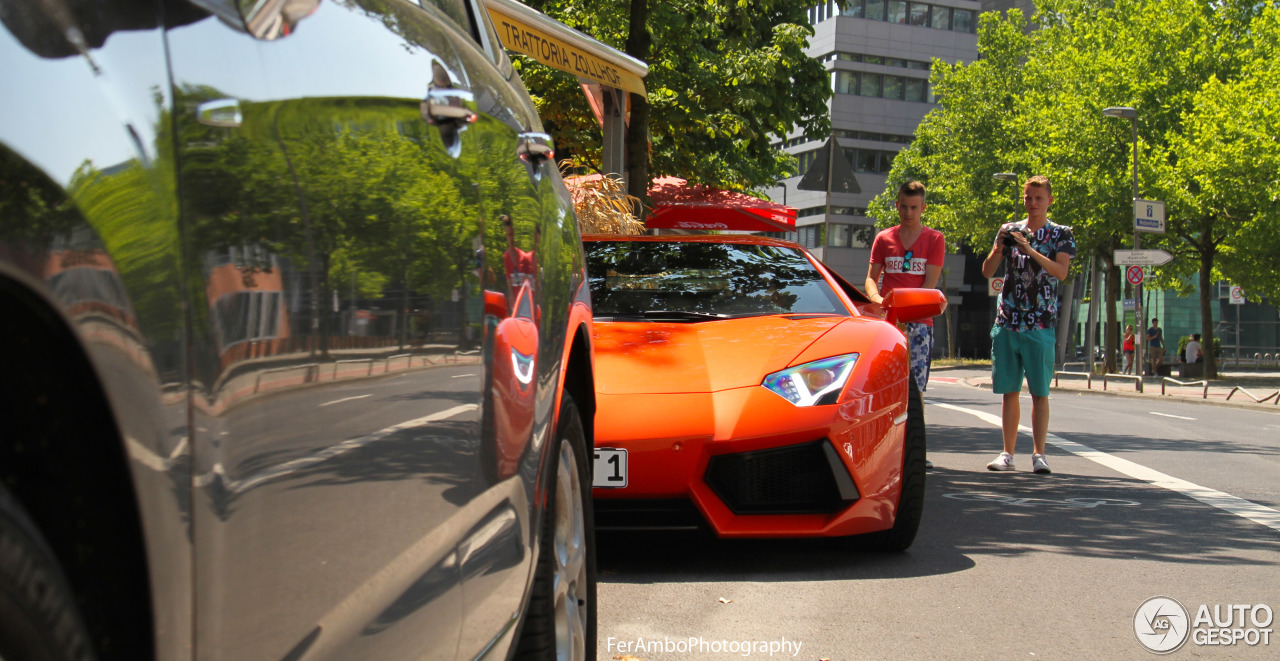 Lamborghini Aventador LP700-4