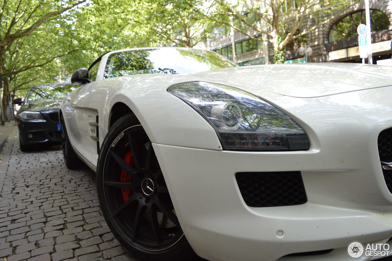 Mercedes-Benz SLS AMG GT Roadster