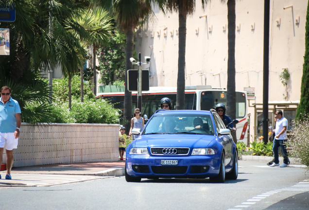 Audi RS4 Avant B5