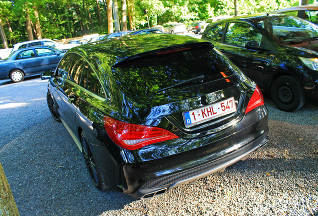 Mercedes-Benz CLA 45 AMG Shooting Brake