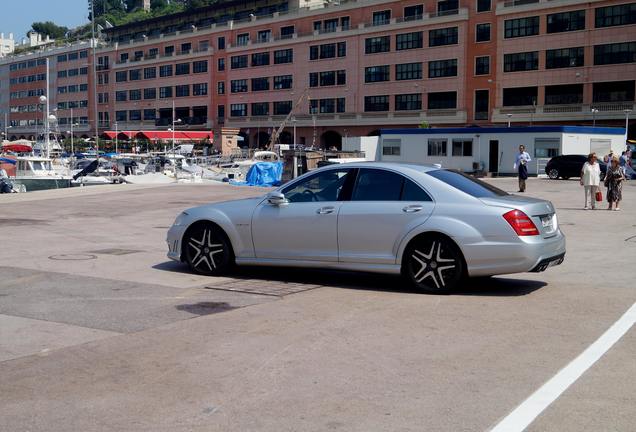 Mercedes-Benz S 63 AMG W221 2010