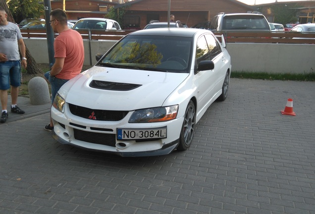 Mitsubishi Lancer Evolution IX