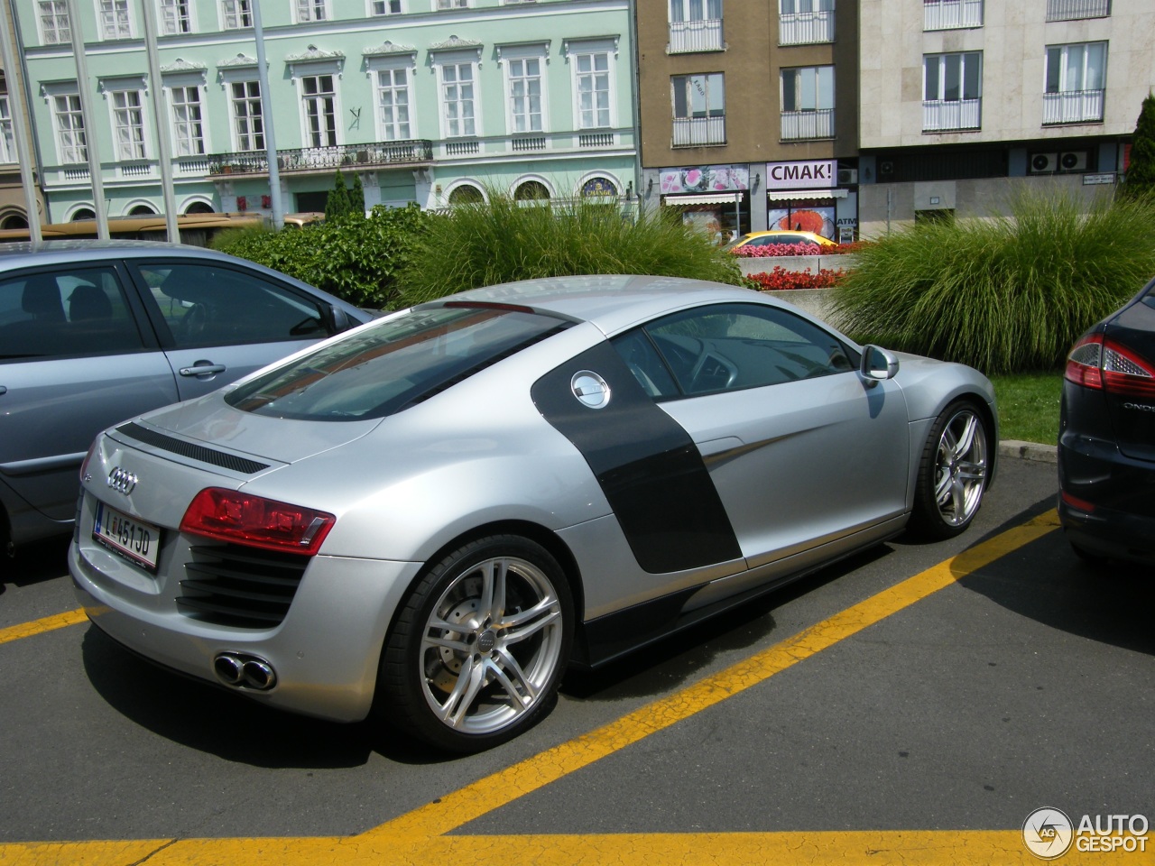 Audi R8