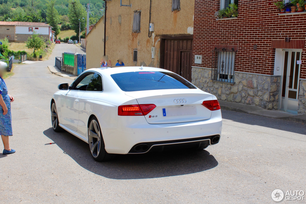 Audi RS5 B8 2012