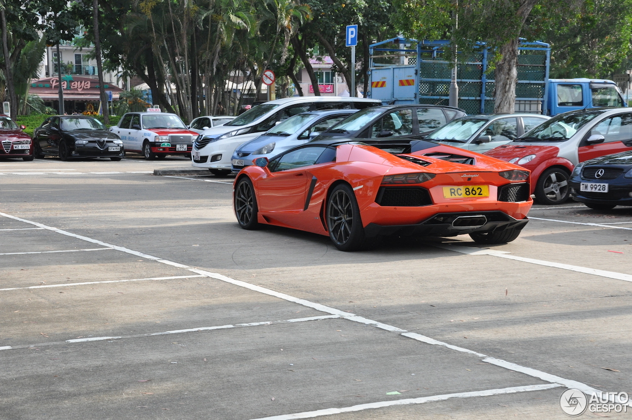 Lamborghini Aventador LP700-4 Roadster