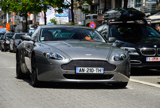 Aston Martin V8 Vantage