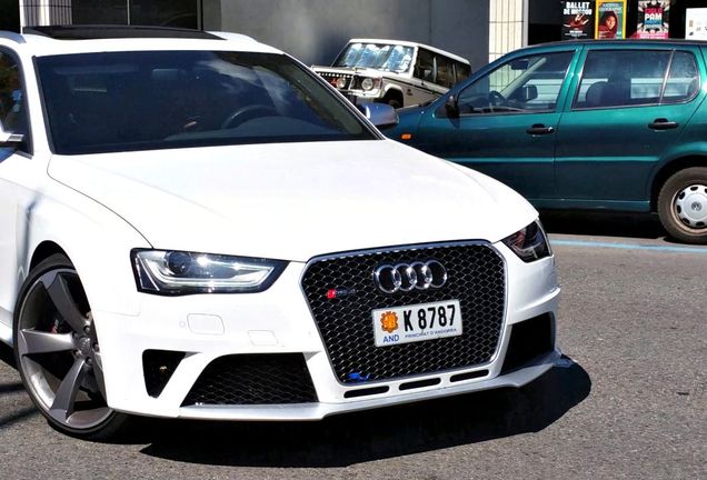 Audi RS4 Avant B8