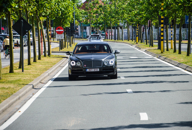 Bentley Flying Spur V8