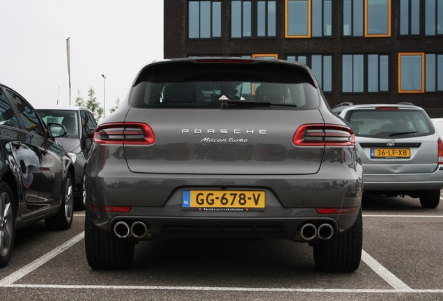 Porsche 95B Macan Turbo